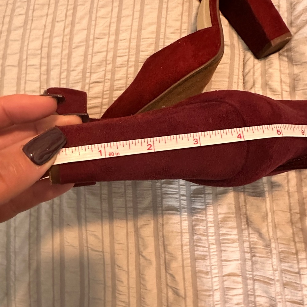 Maroon Pumps - Picture 5 of 6